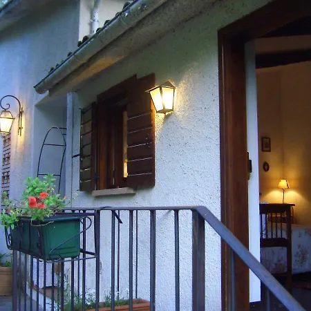 Casina Lavanda Tarano